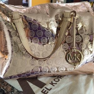 Authentic Michael Kors Tote (Rose Gold)